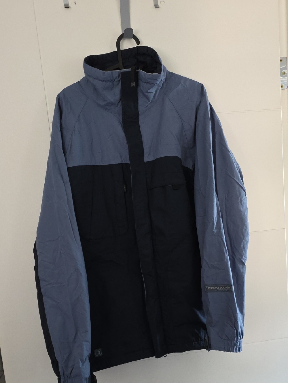 Columbia Two-Tone Blue and Black Men’s Raincoat